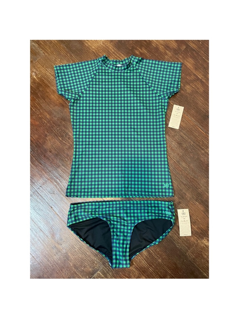 Albion Green Gingham Short Sleeve Rash Guard Swim Set - large NWT - Picture 2 of 6